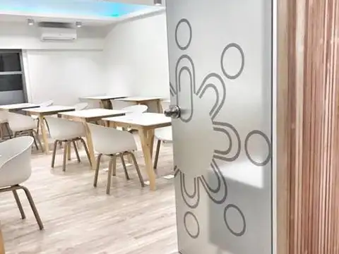 Oficina 7 ambientes con 2 baños