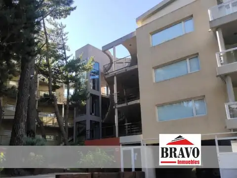 Ezequiel Paz entre Av. Joaquin V. Gonzalez y Playa 100