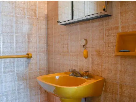 Oficina 3 ambientes con 2 baños