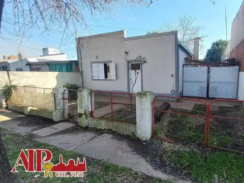 Casa en  Angel Etcheverry