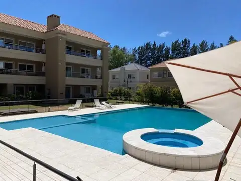 Departamento  en VENTA CON RENTA en Liquidambar, Pilar, G.B.A. Zona Norte