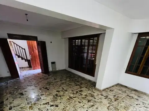 Chalet 4 ambientes venta Ramos Mejia