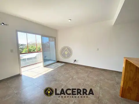 Departamento en Alquiler en Villa Ballester, $ 380.000