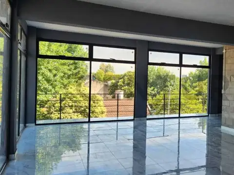 Av, Ratti y Puerto de Palos , Piso 1