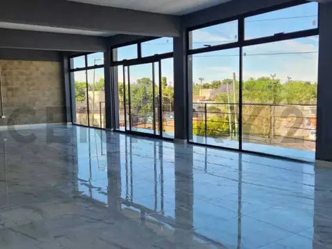 Local en Alquiler en Ituzaingo, $ 2.200.000