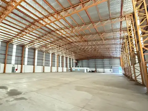 Excelente Nave Industrial en Parque Ind Cañuelas Venta
