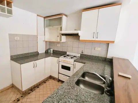 Departamento en Alquiler en Ramos Mejia Sur, $ 650.000