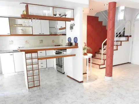 Casa 4 ambientes con 1 baño