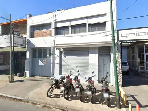 Hipólito Yrigoyen 1700