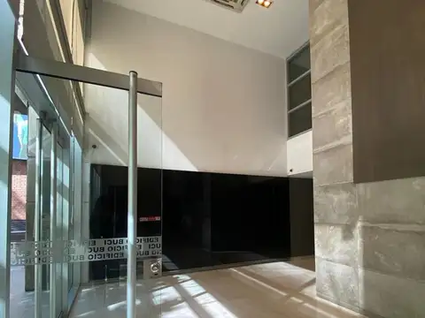 Oficina en Alquiler 25 años