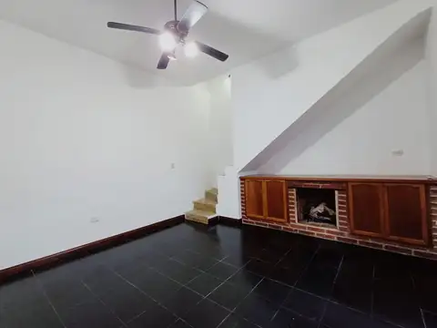 Depto Tipo Casa en Venta en Liniers, USD 94.900