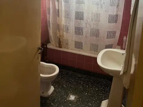 Depto Tipo Casa 4 ambientes con 1 baño