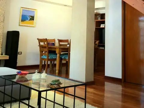 EXCELENTE CASA, 3 DORMI, TERRAZA CON PARRILLA