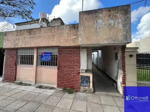 Francisco de las Carreras 300