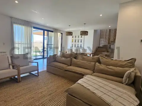 Casa en Venta en Mendoza Norte Country Club, USD 430.000