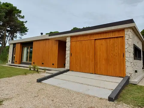 Avenida Verde de Circunvalación 100