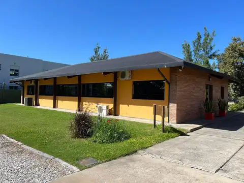 Av. Jorge Newbery 8796