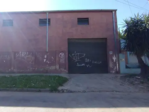 Venta Galpón 200Mts²-OPORTUNIDAD-PERMUTA