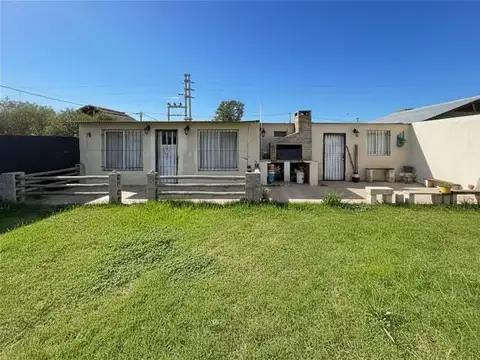 VENTA | PERMUTA - Casa con quicho - Tierra de Sueños, Puerto Gral. San Martín.