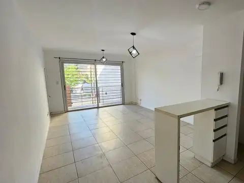 Departamento en Alquiler con 1 cochera