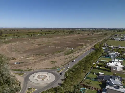 Avenida Fuerza Aerea 5100