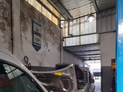 VENTA - LOTE CON CASA , GALPON Y LOCAL