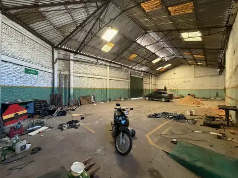 Galpón - Depósito de 600 m2 - Alquiler  - Quilmes Oeste.
