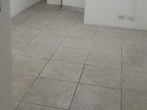 Tucumán 400, Piso 5