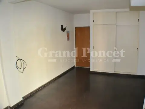 Departamento en Alquiler en San Cristobal, $ 400.000