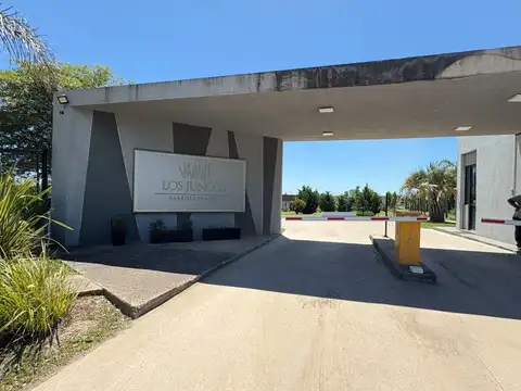 Terreno en Venta en Los Juncos, USD 26.000