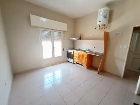 Casa en Alquiler en Burzaco, $ 330.000