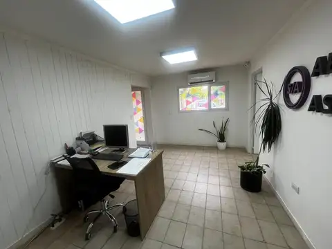 VENTA DE CASA 3 DORMITORIOS / USO MIXTO PLOTTIER