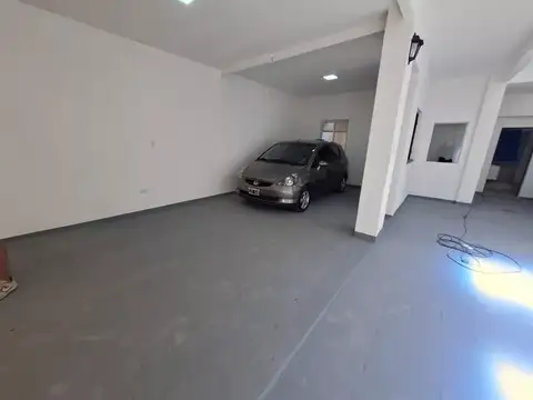 Galpon en Venta en Villa Real, USD 195.000