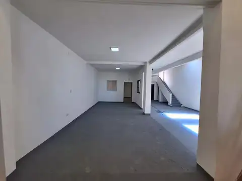 Galpon en Venta 10  mts Frente