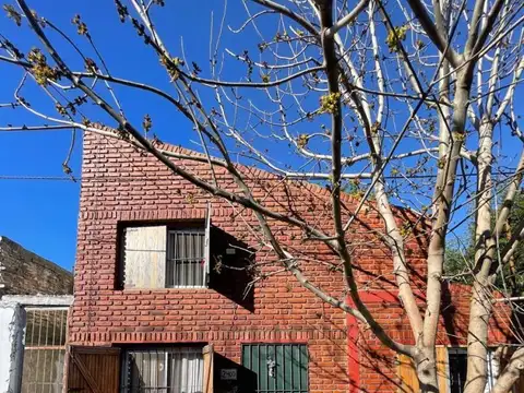 Casa en venta 3 ambientes la plata