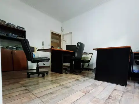 Oficina en Alquiler en Flores, $ 350.000
