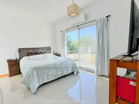 Casa 4 dormitorios Venta - Santa Teresa