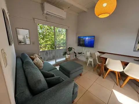 ¡Excelente Oportunidad en Banfield! Departamento 2 Ambientes