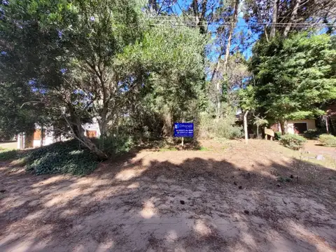 Terreno en venta de 700m2 ubicado en Costa del Este