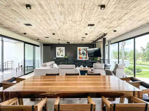 Casa en Chacras de La Reserva