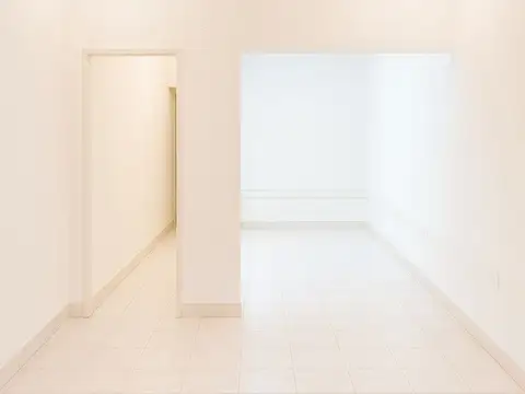 Local en Alquiler en Flores, $ 730.000