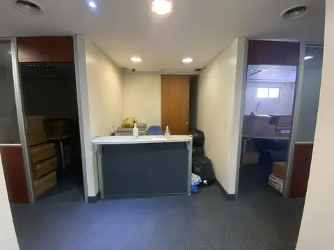 Oficina Comercial  con Cuatro Cocheras - Cochera - Centro - Microcentro