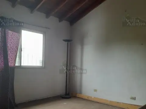 Casa 2 ambientes con 1 baño