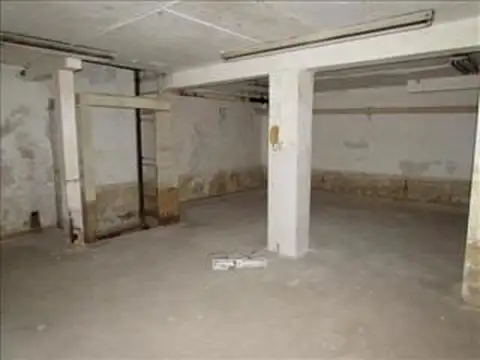 Local en Venta Via Púb.