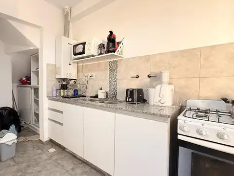 Casa 4 ambientes con 1 baño