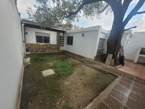 Casa de pasillo en alquiler Garay 5900 Rosario