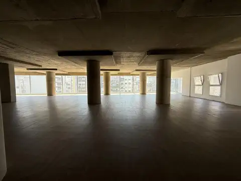 Alquiler Oficina AAA · 250m2 · Parque Las Heras 2 cocheras