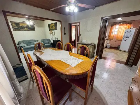 Casa en Venta con 1 cochera