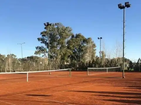 Terreno en Venta en Pilar del Este - Santa Lucia, USD 42.000