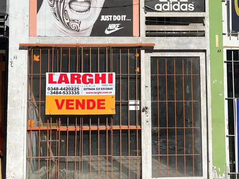 Local en galería comercial en Rivadavia y Spadaccini